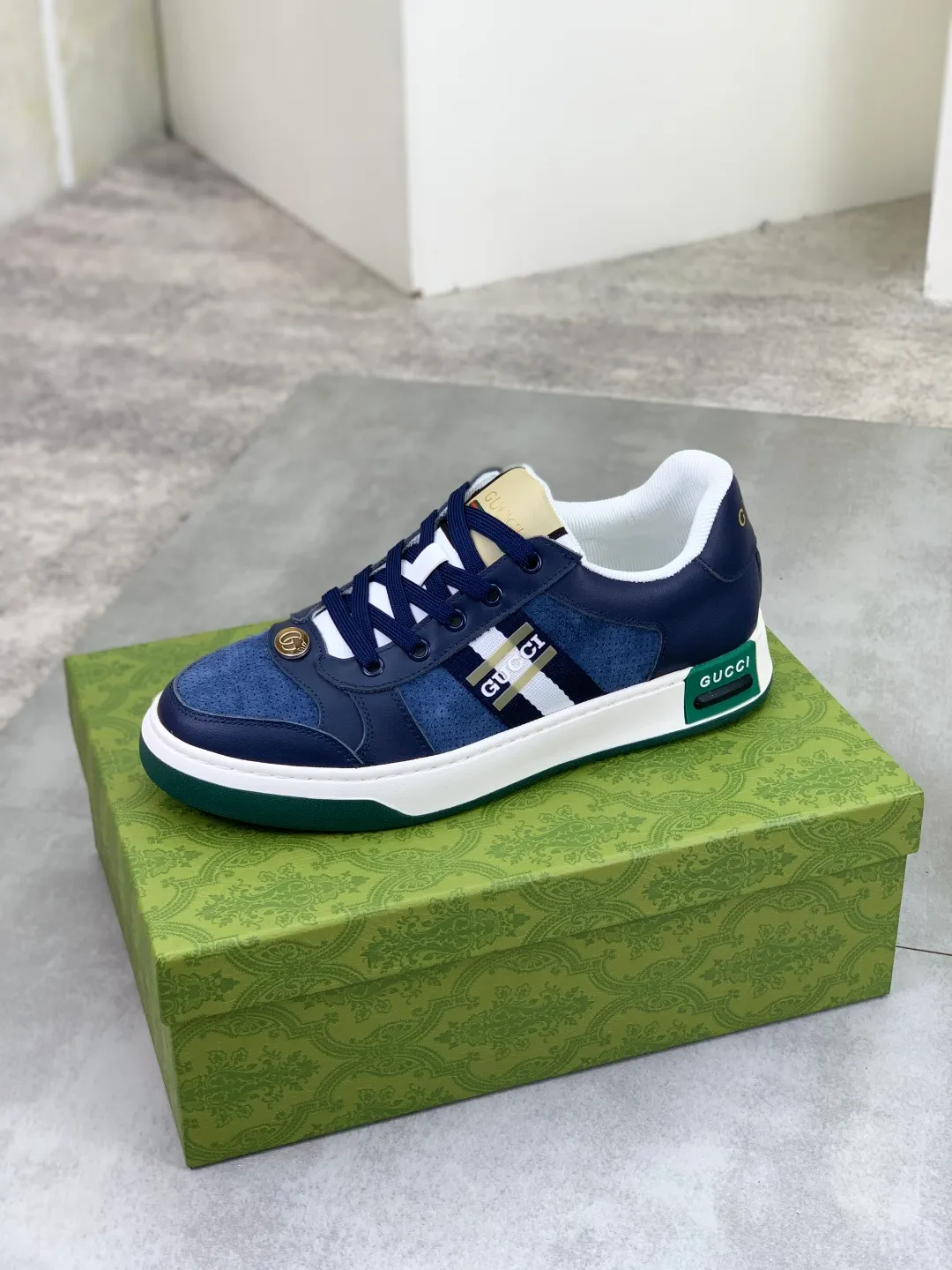 Men's shoes 💰P420💰 [New model] (GUCCI) official website's latest 🎁🎁casual and fashionable men's shoes 👟, hot style 💥 style is simple and elegant, exclusive for trendy men. Unique official website's latest brand double G elements 👑Original Gucci decoration, fashionable and generous, the fabric is original frosted calfskin ✅Fully imported first-layer pigskin lining, the official website specifies wear-resistant, lightweight original rubber casual outsole, the classic model is taken in kind at the counter🎬38-44 (45 46 customized) 3️⃣ colors available